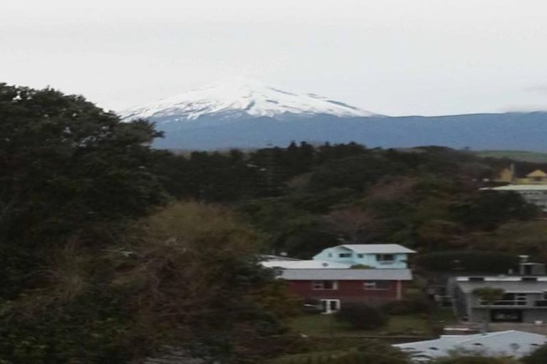 Photo of property in 163a Pembroke Street, Westown, New Plymouth, 4310