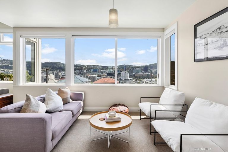 Photo of property in 16 Earls Terrace, Mount Victoria, Wellington, 6011