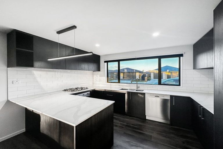 Photo of property in 27 Crossley Avenue, Woodend, 7610