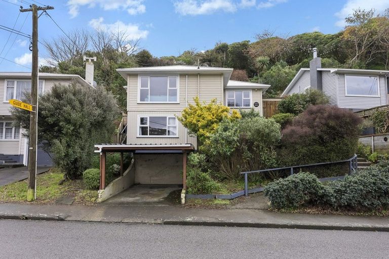 Photo of property in 88 Broderick Road, Johnsonville, Wellington, 6037