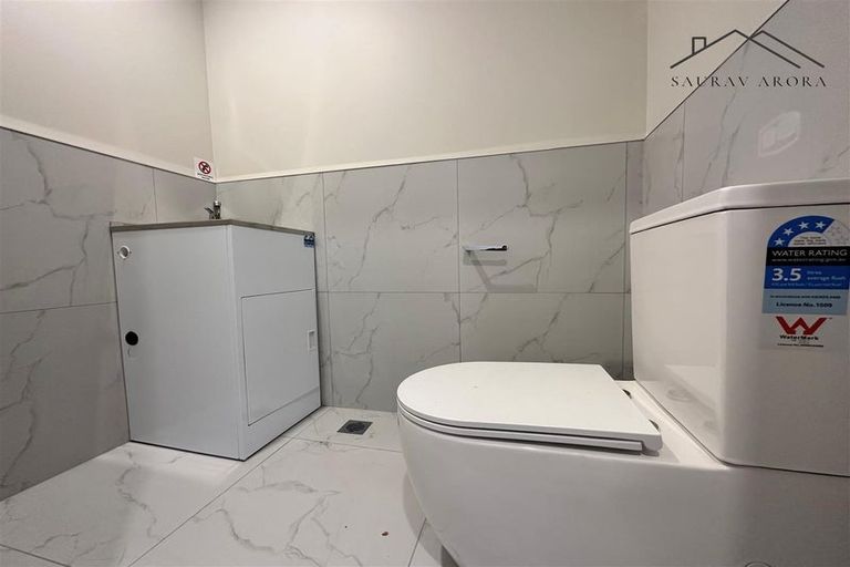 Photo of property in 12 Rorotu Avenue, Karaka, Papakura, 2113