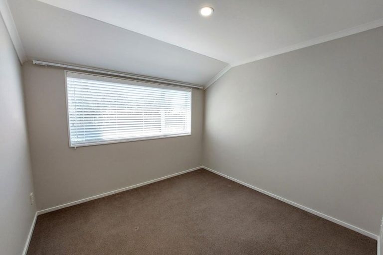 Photo of property in 17a Drake Street, Howick, Auckland, 2014