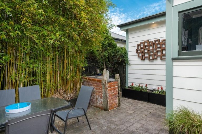 Photo of property in 2 Paradise Road, Napier South, Napier, 4110