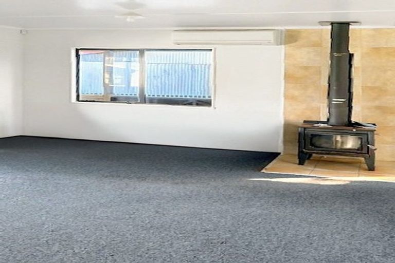 Photo of property in 19 Vera Street, Marton, 4710