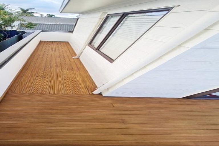 Photo of property in 2/6 Evan Street, Belmont, Auckland, 0622