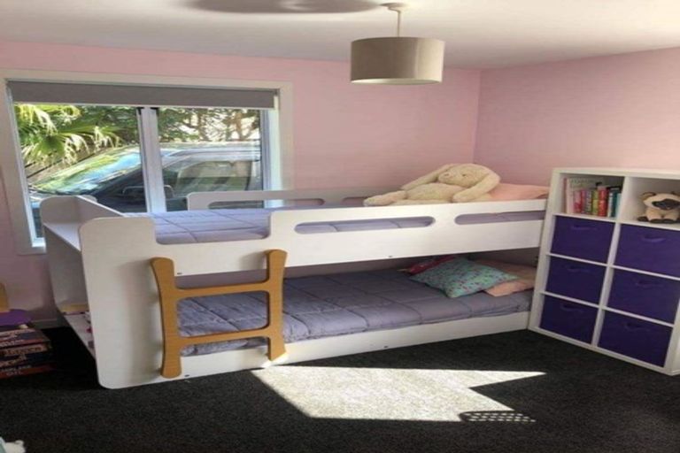 Photo of property in 1/2a Spring Street, Devonport, Auckland, 0624