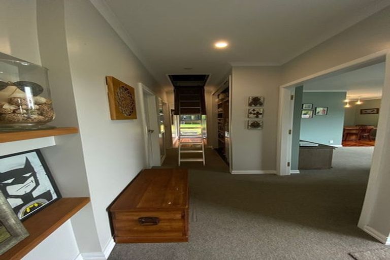 Photo of property in 44 Richmond Avenue, Karori, Wellington, 6012
