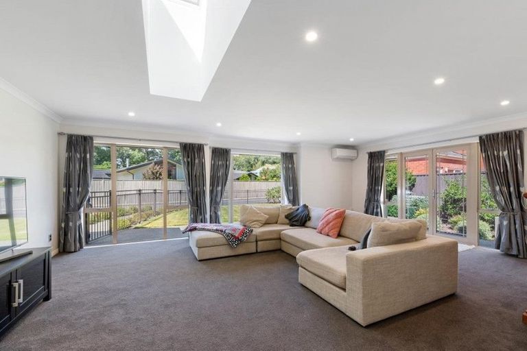 Photo of property in 4 Kilmuir Lane, Harewood, Christchurch, 8051