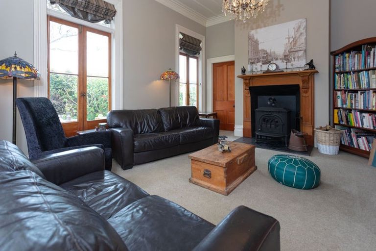 Photo of property in 300 Queen Sh25 Street, Thames, 3500