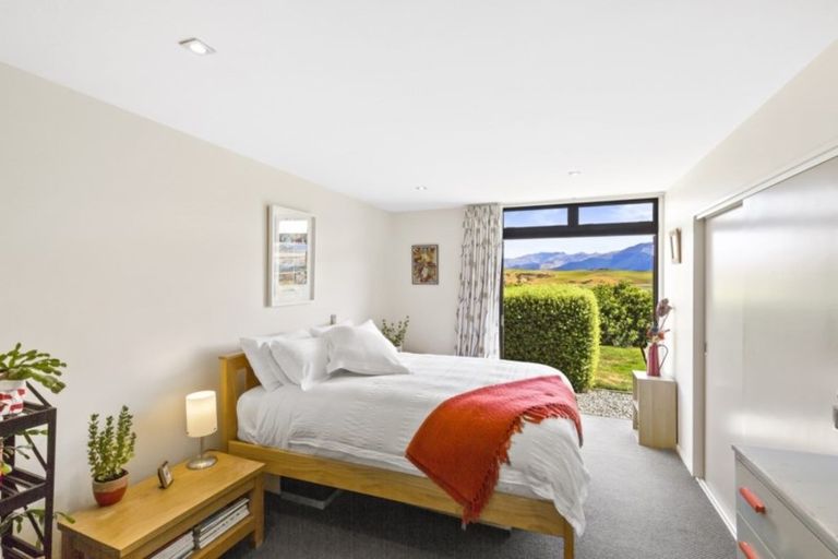 Photo of property in 7 Jackby Court, Jacks Point, Queenstown, 9371