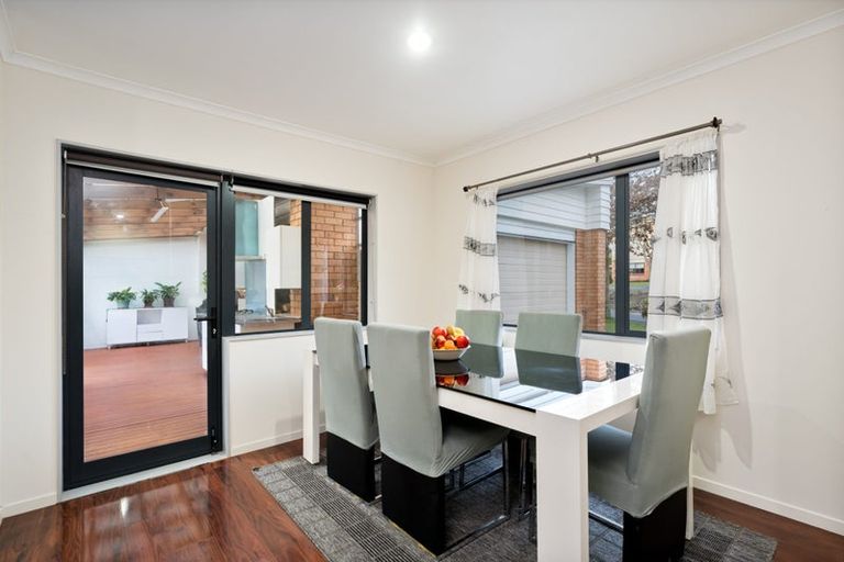 Photo of property in 13 Pyramid Place, Glen Eden, Auckland, 0602