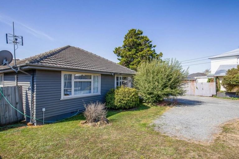 Photo of property in 143 Olliviers Road, Phillipstown, Christchurch, 8011
