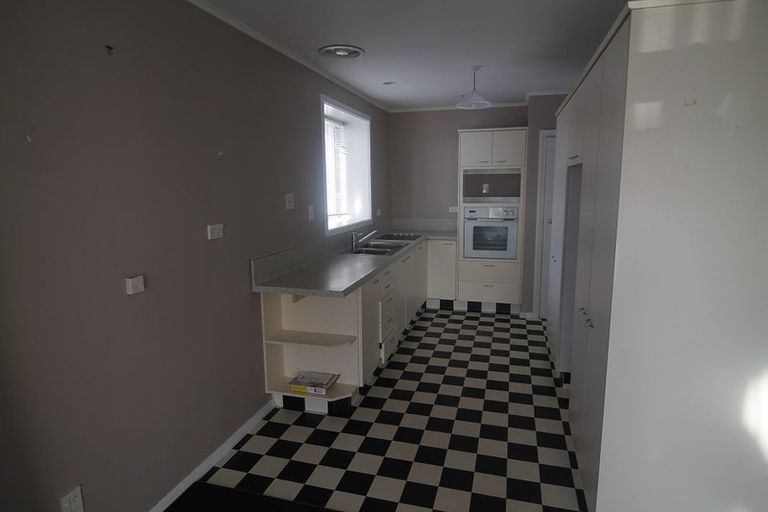 Photo of property in 41 Guildford Street, Burnside, Christchurch, 8053