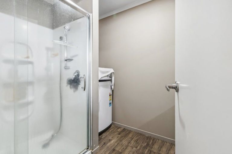 Photo of property in 9/102 Old Farm Road, Hamilton East, Hamilton, 3216