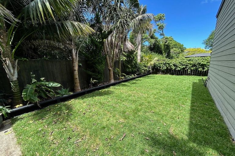 Photo of property in 15a Jesmond Terrace, Mount Albert, Auckland, 1025