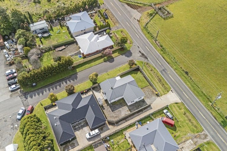 Photo of property in 44 Egmont Road, Waiwhakaiho, New Plymouth, 4312