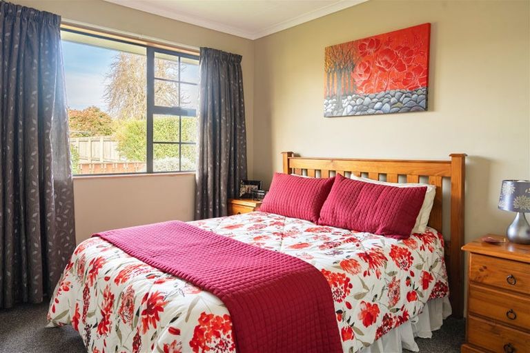 Photo of property in 49 Elderlee Street, Milton, 9220