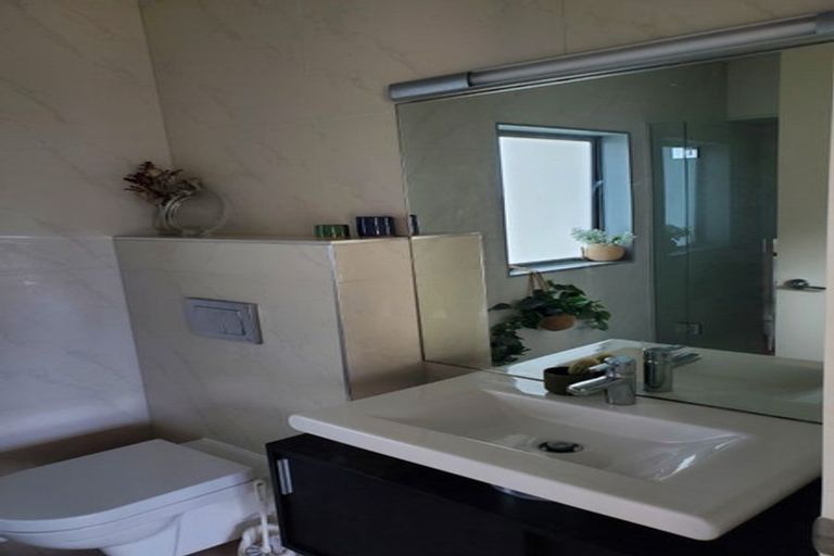 Photo of property in 14 Cooper Road, Stanmore Bay, Whangaparaoa, 0932