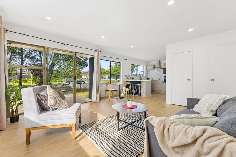 Photo of property in 1/22 Gibbons Road, Weymouth, Auckland, 2103