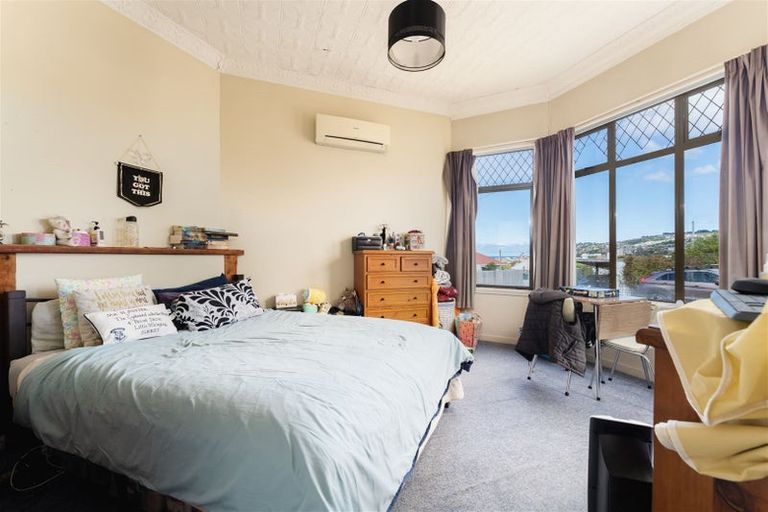 Photo of property in 12 Eglinton Road, The Glen, Dunedin, 9011
