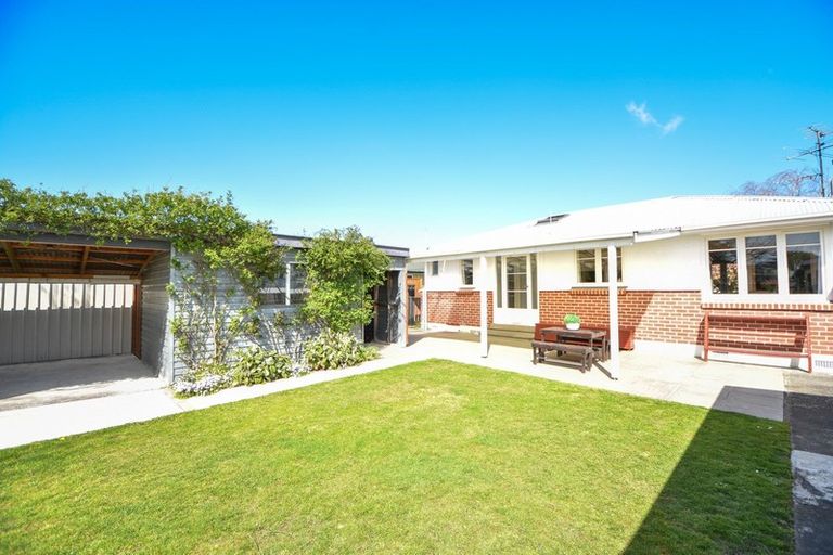 Photo of property in 4 Philip Street, Carterton, 5713