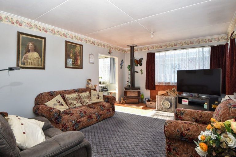 Photo of property in 237a High Street North, Carterton, 5713