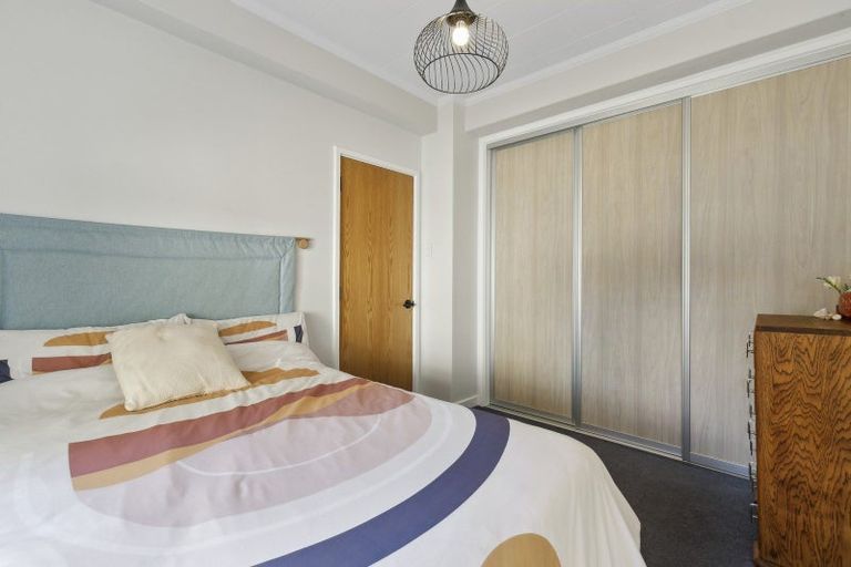 Photo of property in Wharenui Apartments, 274 Oriental Parade, Oriental Bay, Wellington, 6011