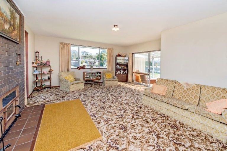 Photo of property in 1 Taiaroa Place, Southbridge, 7602