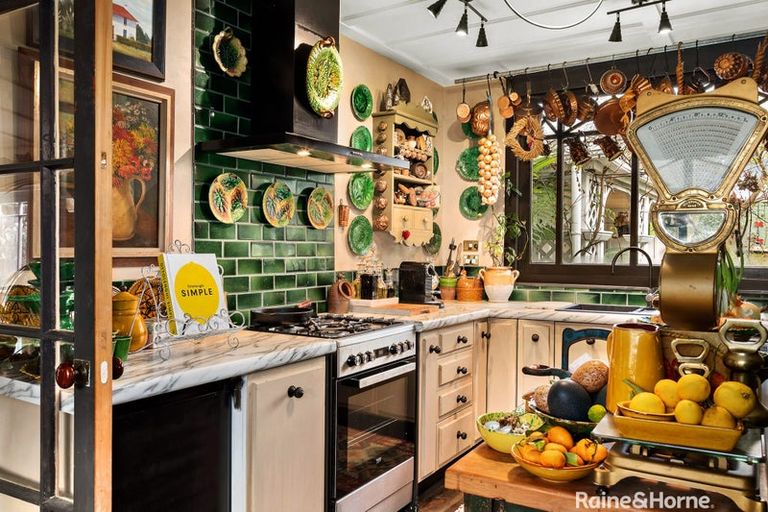 Photo of property in 107 Main Street, Greytown, 5712