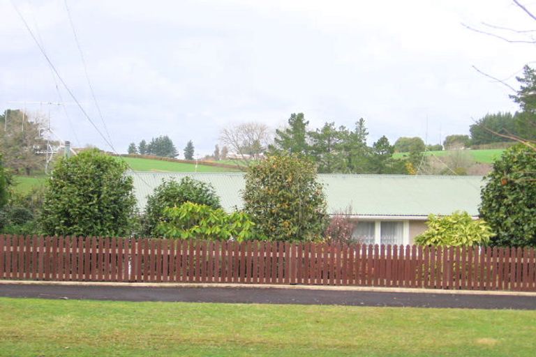 Photo of property in 54 Acacia Crescent, Glenview, Hamilton, 3206