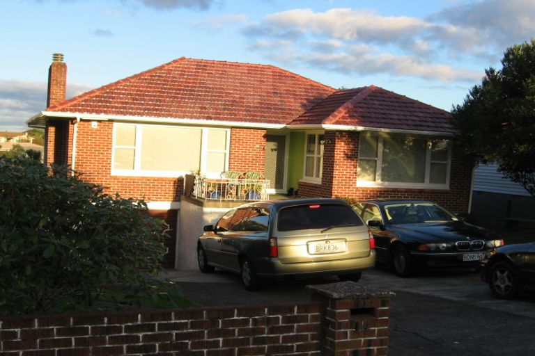 Photo of property in 14 Patons Road, Howick, Auckland, 2014