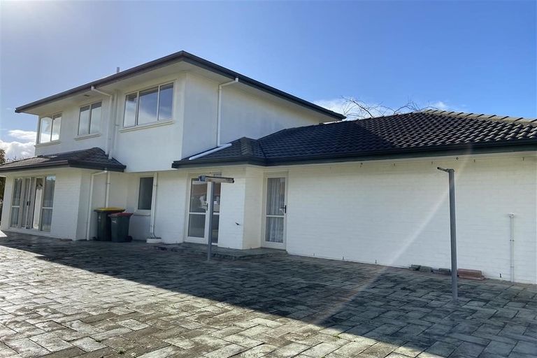 Photo of property in 11 Santa Ana Drive, Shamrock Park, Auckland, 2016