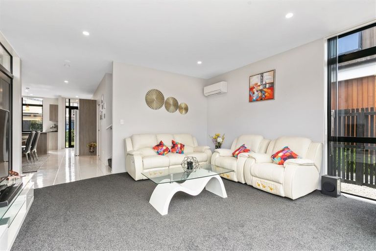 Photo of property in 5 Courage Road, Papakura, 2110