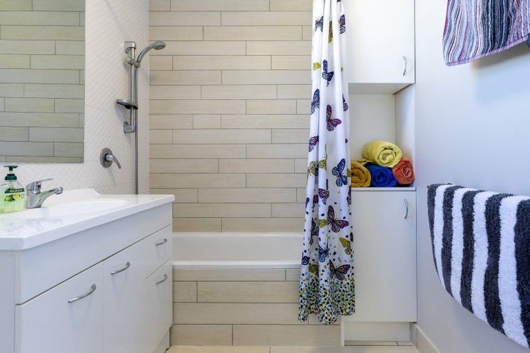 Photo of property in 4b Teti Street, Wharewaka, Taupo, 3330