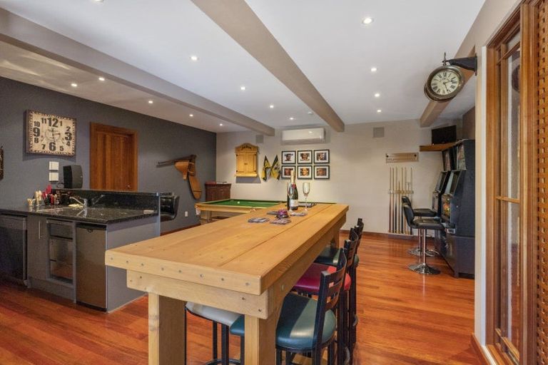 Photo of property in 62 Kiriwai Road, Paremata, Porirua, 5024