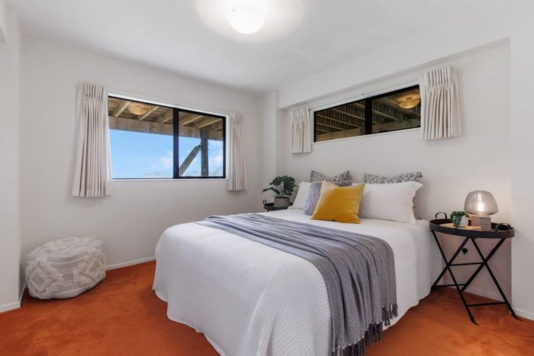 Photo of property in 47 Pemberton Avenue, Bayview, Auckland, 0629