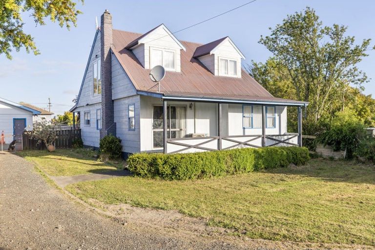 Photo of property in 22 Waitere Street, Marton, 4710