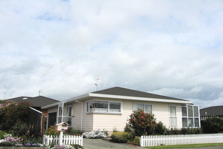 Photo of property in 2/11 Stead Crescent, Stoke, Nelson, 7011