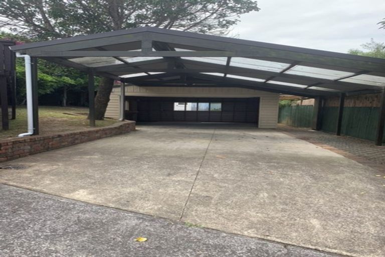 Photo of property in 27-29 Wairau Road, Forrest Hill, Auckland, 0627