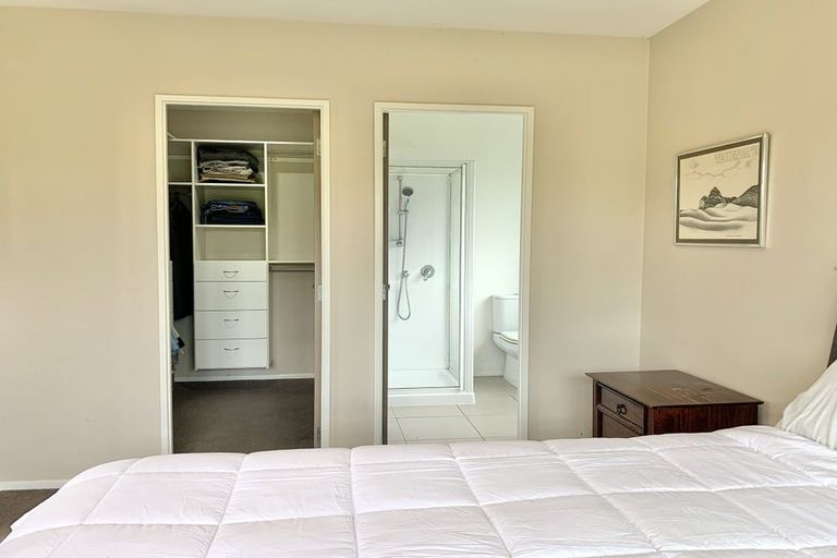 Photo of property in 8 Latham Stubbs Crescent, Waipawa, 4210