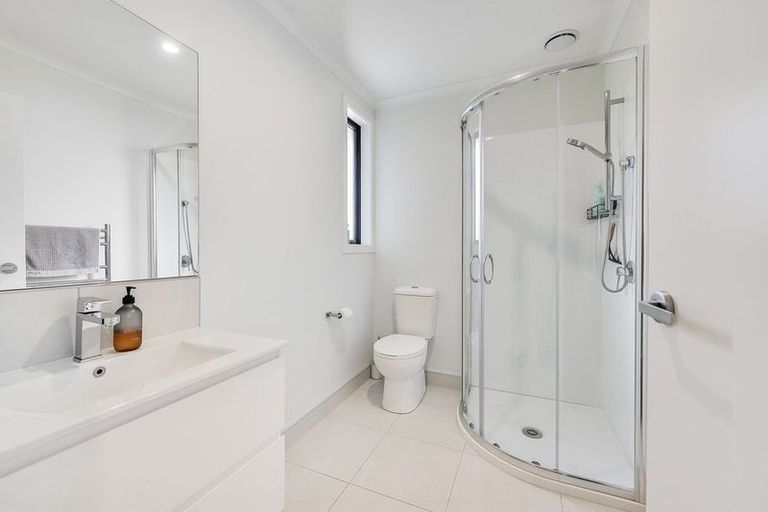 Photo of property in 53 Holland Road, Fairfield, Hamilton, 3214