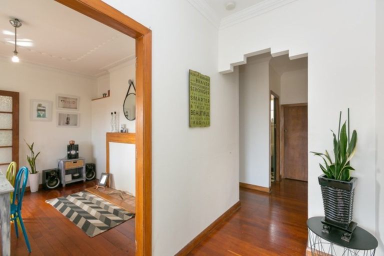 Photo of property in 13 Tupoki Street, Glen Avon, New Plymouth, 4312