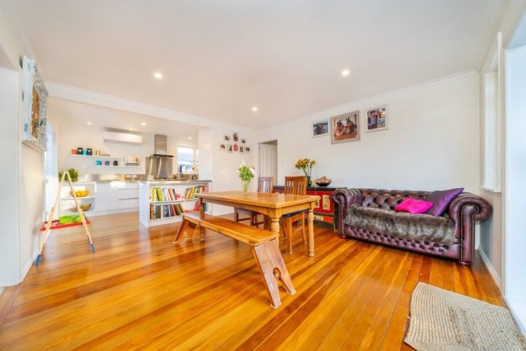 Photo of property in 27 Stephen Street, Trentham, Upper Hutt, 5018