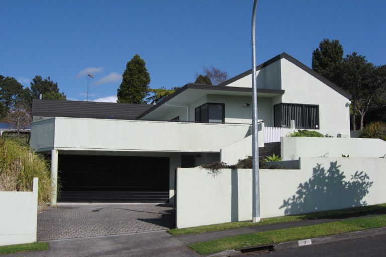 Photo of property in 7 Cannon Street, Westown, New Plymouth, 4310