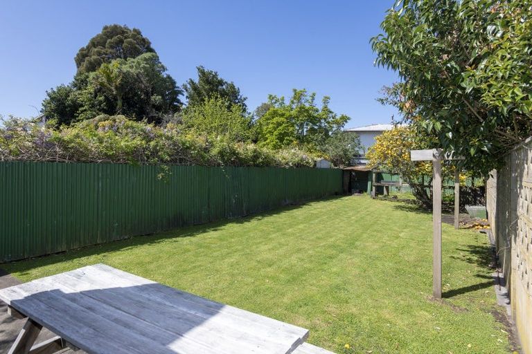 Photo of property in 75 Esplanade, Kaiti, Gisborne, 4010