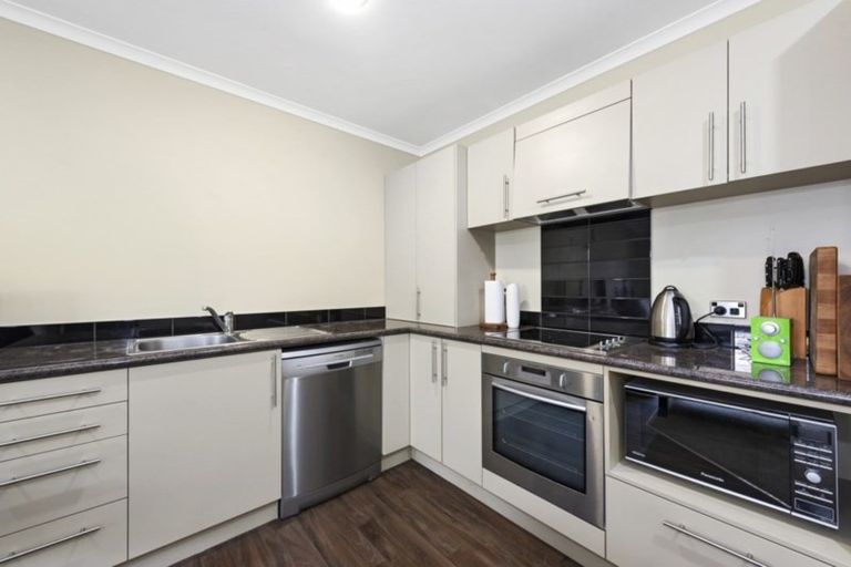 Photo of property in 10/31 Jones Crescent, Melville, Hamilton, 3206