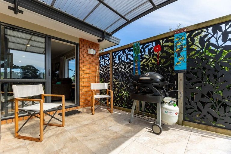 Photo of property in 23 Harry Shaw Way, Raumati South, Paraparaumu, 5032