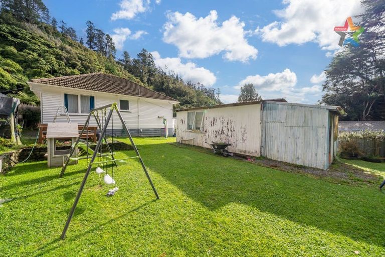 Photo of property in 65 Sunny Grove, Wainuiomata, Lower Hutt, 5014