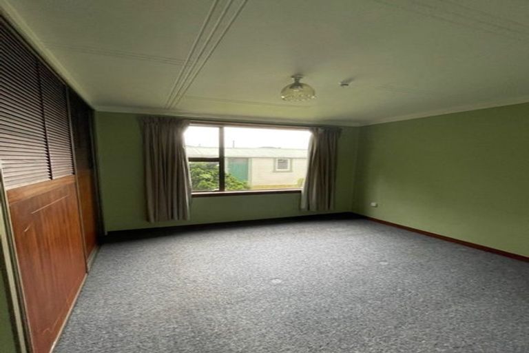 Photo of property in 10 Fonblanque Street, Westport, 7825