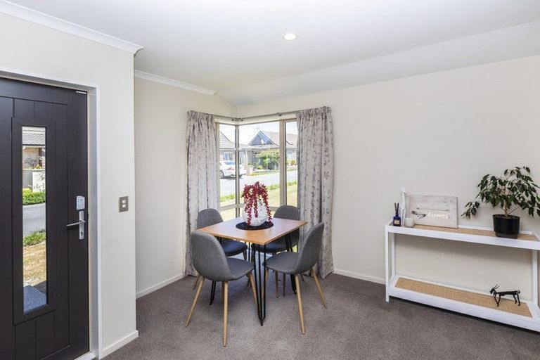 Photo of property in 3 Reeves Road, Rangiora, 7400